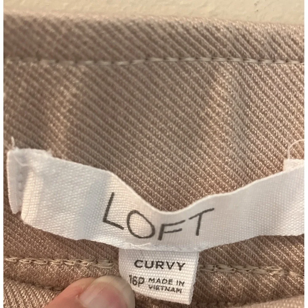 LOFT Curvy Dress Pants 16P Wide Leg Khaki Knit Pull On Gold Buttons Office - Picture 5 of 8